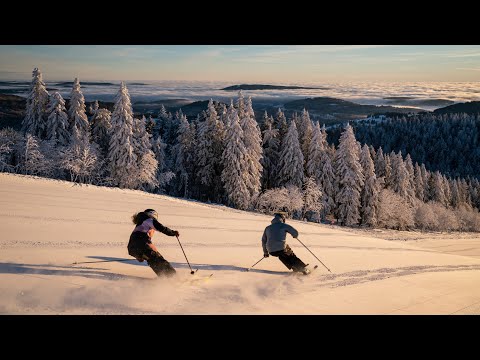 Skigebiet Feldberg - Abfahrt vom Seebuck mit grandioser Aussicht. Skier an und los geht's!