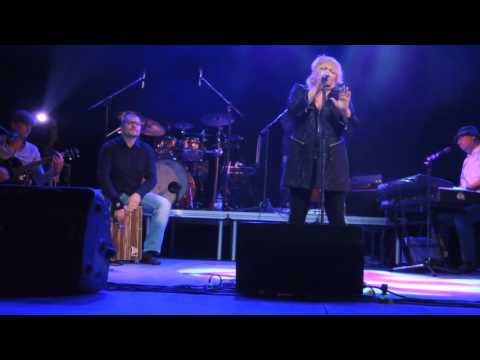 Věra Špinarová - Lži a hraj - Kroměříž 15.10.2015