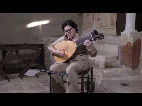 Sonata in F major by S. L. Weiss - Evangelina Mascardi lute