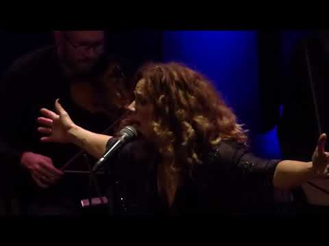 download lagu mp3 mp4 Nikka Costa Strings, download lagu Nikka Costa Strings gratis, unduh video klip Nikka Costa Strings