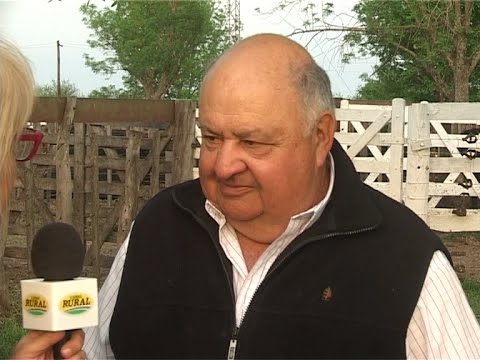 Leonardo Pessolani y otros - 16º edición del remate del Angus entrerriano.