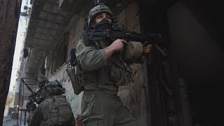 המלחמה בישראל | היום ה-135 (לאומנות - ישראל, המזרח התיכון והעולם) - התמונה מוצגת ישירות מתוך אתר האינטרנט יוטיוב. זכויות היוצרים בתמונה שייכות ליוצרה. קישור קרדיט למקור התוכן נמצא בתוך דף הסרטון