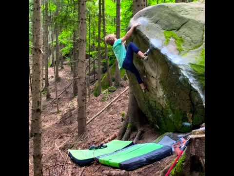 X&0 boulder (6C)
