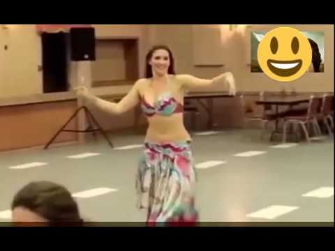 Mareez-e-Ishq hoon main, kar de dawaa hot belly dance 2017
