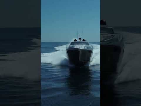 Luxury Yachts - Pershing 6X, no limits and no rules - Ferretti Group
