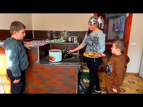 Life in the Carpathian Mountains: A Family’s Daily Winter ❄ Routine