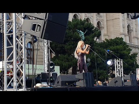 Natalya Myrna - Ой у полі вітер віє (live in Vienna) - День незалежності України #українцізакордоном