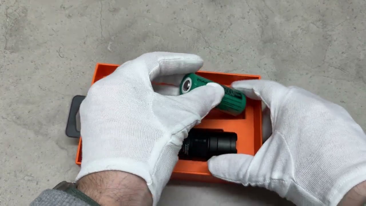 Фонарик портативный светодиодный VIDEX 4000Lm 5000K ( VLF-A355C)