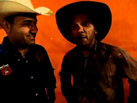 JÓCA ENTREVISTA WALLACE VIEIRA COMPETIDOR PBR BRASIL  NO RODEIO DE BAURÚ