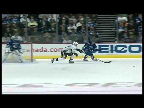 Vancouver Canucks vs Pittsburgh Penguins Highlights 10/6/11