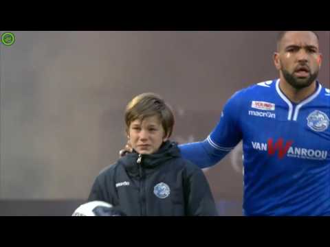 DEBIELEN FC DEN BOSCH SUPPORTERS LATEN BALLENJONGEN HUILEN