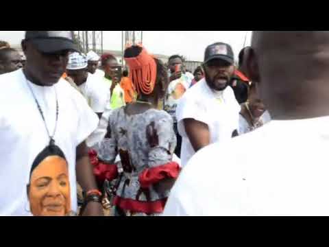 Part 1. LATE MRS. LUCY IYENGUMWENA OTAREN.a.k.a Iye ivienva (AGED 96). Omo B Digital foto's & video