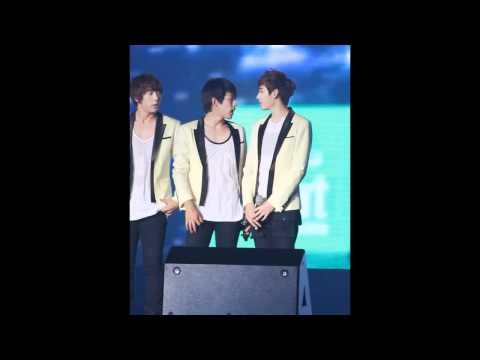 [Fancam] 120618 U Kiss Dongho nonaaa....