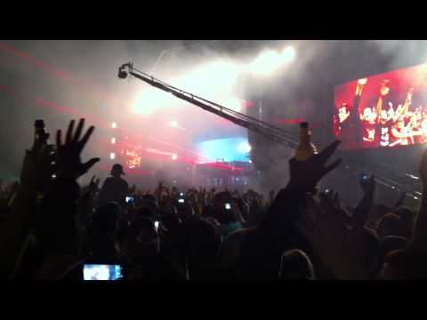 Swedish House Mafia - Save The World Knife Party Remix) LIVE AT MILTON KEYNES BOWL