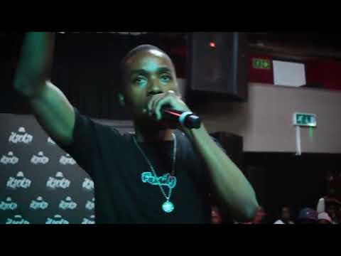 Hood vs Hood with Sazified From MarianHill Live performance at the Batcentre 🔥💯🔥✔️#rap #hiphop #free