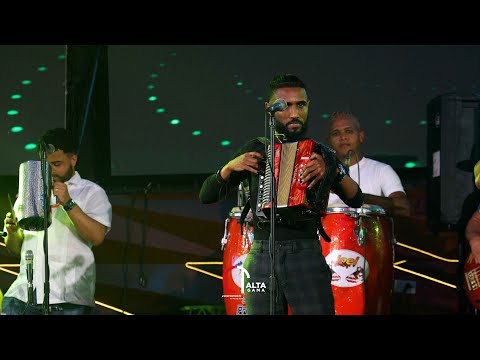 La Super Mini Banda - Los Cabareces En Vivo Para Chipeo