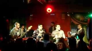 preview picture of video 'VI-EM CANTA Cyrano Bar Canelones (HD)'