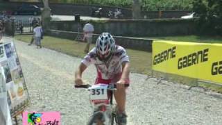 preview picture of video 'L'arrivo del Cross Country del Palladio e dei Colli Asolani 2009'