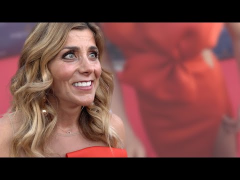 Panagiota Petridou - Höschenblitzer nach geplatztem Kleid? „Ich hab extra die Unterhose ausgezogen“