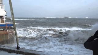 preview picture of video '2014 JAN 03 Marblehead MA Blizzard Storm Surge Barnacle'