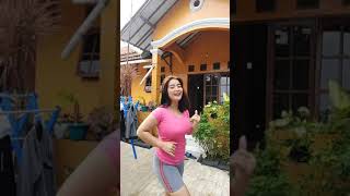 Download lagu cewek legging ketat apem tembem mp3 Download lagu cewek legging ketat apem tembem mp3