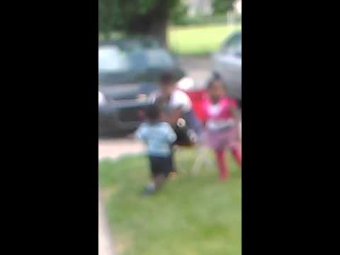 Playing football (wk2)/zierremency