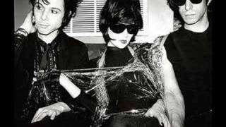 Yeah Yeah Yeahs - PIN [REMIX]