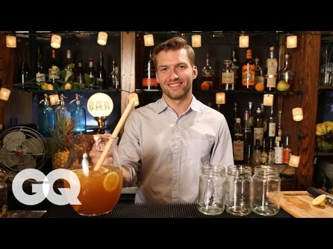 How to Make a Boozy Arnold Palmer with GQ and The Clover Club's Tom Macy