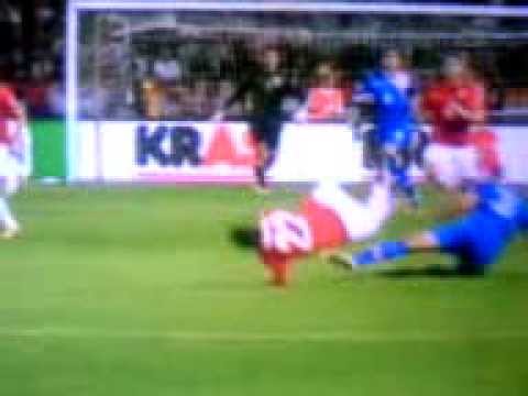 Srbija-Hrvatska 1-1 start za crveni karton Šimunića kakav još nije viđen