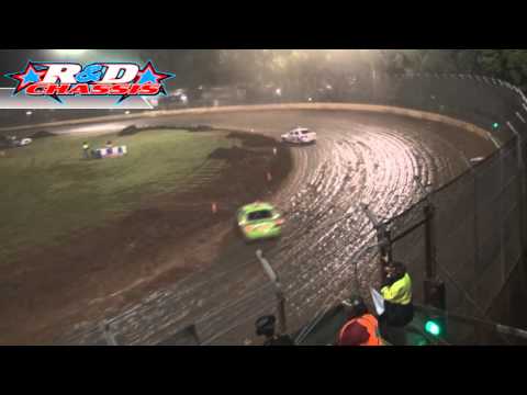 Modified Sedans - A-Main - Kings Royal - Kingaroy Speedway - 26.01.14