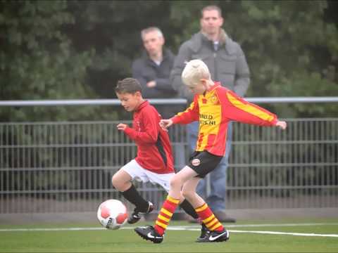 FC Rijnvogels F3 "On top of the world"