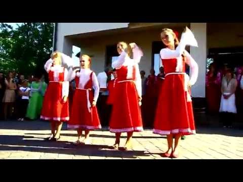 Spectacol dansuri si cantece rusesti la Manolea