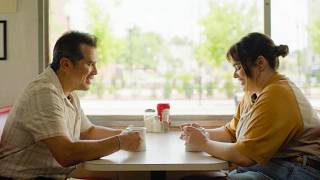 【父を探したら別人だった】SNSの誤送信が生んだ奇跡の実話／映画『私たちは、ちょうどいい。』予告編