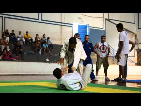 DIEGO   COMPETIDOR DE GOIÂNIA   JIU JITSU   5ª  COPA DE JIU JITSU   TRIÂNGULO MINEIRO