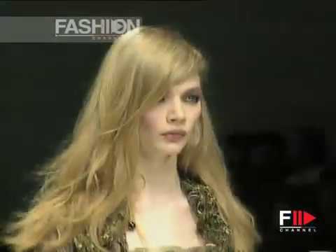 "Valentino" Autumn Winter 1997 1998 Paris 3 of 5 pret a porter woman by FashionChannel