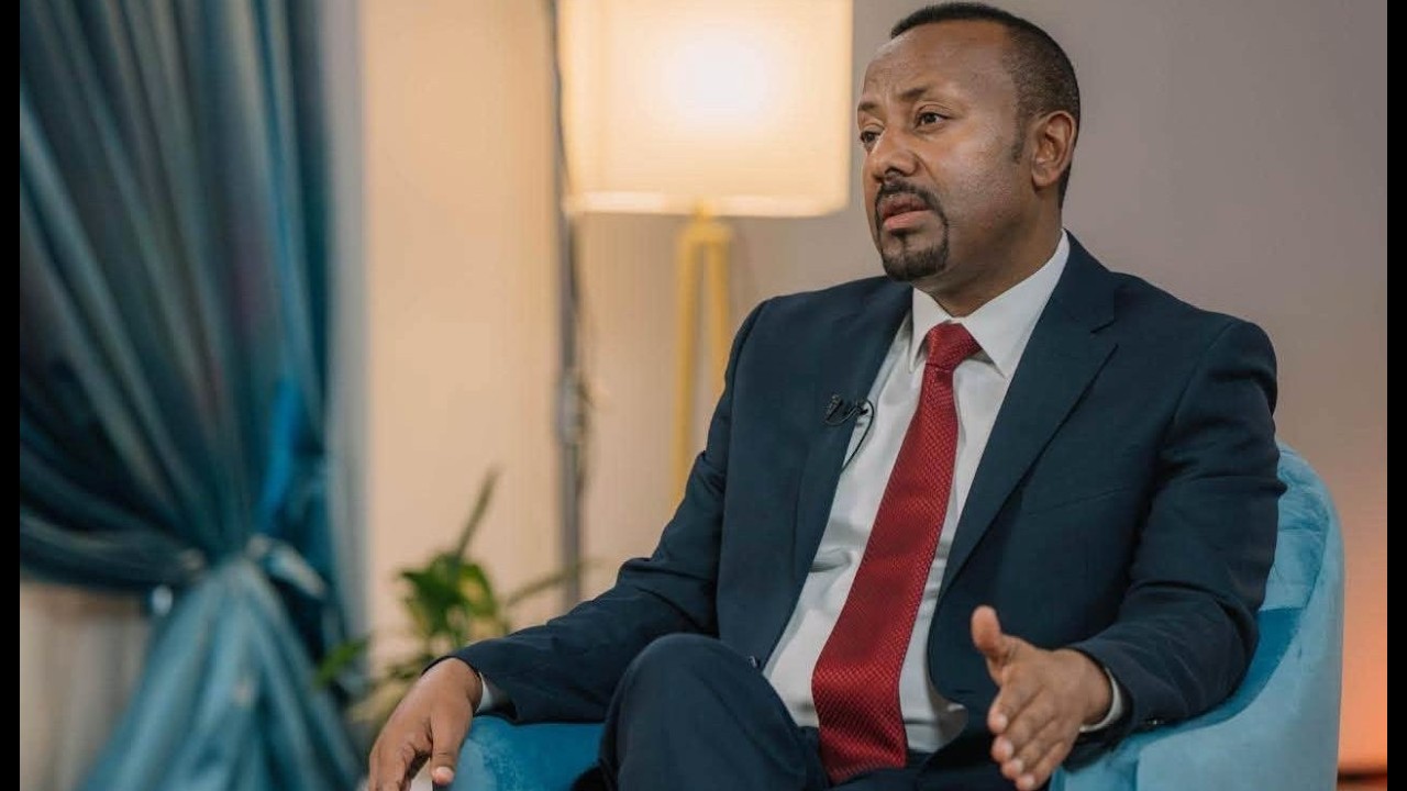 ከጠቅላይ ሚኒስትር ዐቢይ አሕመድ (ዶ/ር) ጋር የተደረገ ቆይታ ክፍል-1 ዛሬ ምሽት 2:30 ይጠ?