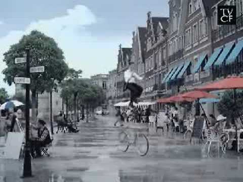 Kang Dong Won - Curitel CF :: Koleksi Trailer, Klip & Video Musik di WowKeren.com