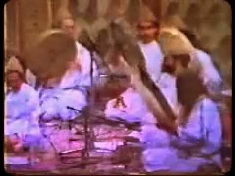 Persian Sufi Music - Mohammad Reza Lotfi & Nimatullahi Ensemble - Daf & Zikr