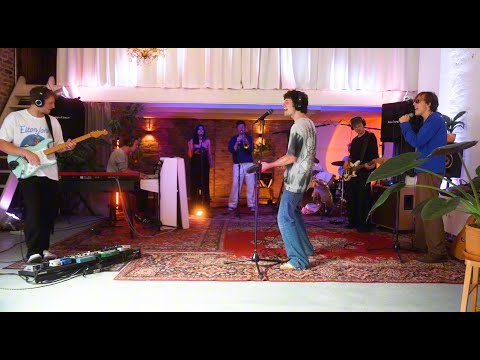 Liam Mockridge - Super Sonic Signals (Live in Berlin)