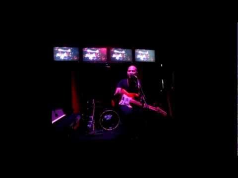 Giuliano Sangiorgi feat. Enzo Ferrari - U rusciu tu mare (Canto popolare Salentino)@Contestaccio.avi