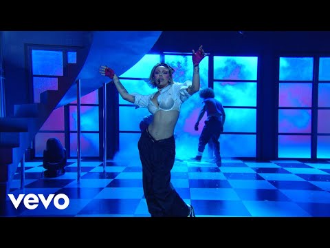 Doja Cat – Jealous Type (Live From the 2025 MTV VMAs)