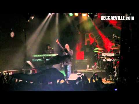 Peetah & Gramps Morgan - Morgan Heritage Medley @ Reggae Jam 8/7/2011