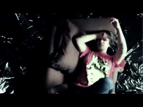 ZITAZOE - ANGRY GERLA