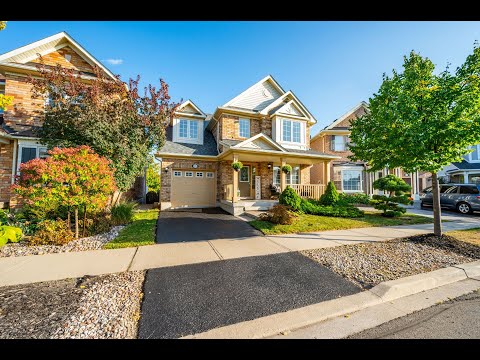 1071 Bowring Crescent, Milton