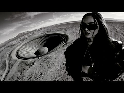 SPEAKERS - Carly Gibert