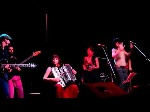 Dovoie Sestri y Simja Dujov, Sadagora Hot Dub, 2/ 2/ 13.