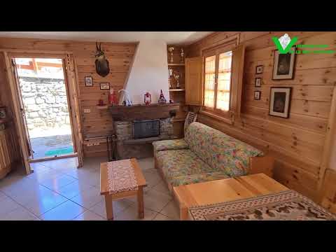 Torgnon, località Pecou, trilocale in vendita