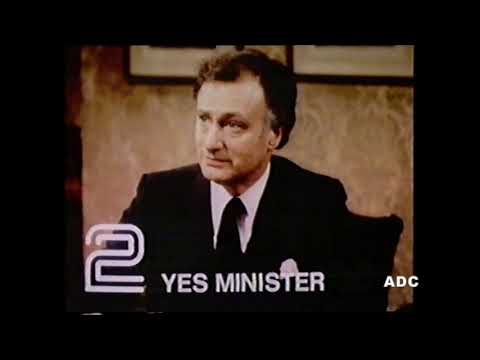 BBC2 announcer Piers Bishop 18th November 1982