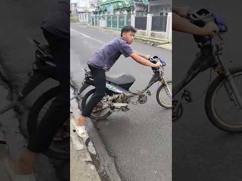 THE REAL SEPEDA MOTOR😂