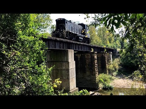 Rare Train On Wye Track, Abandoned Railroad End Of Line, MP15 On Huge Trestle!